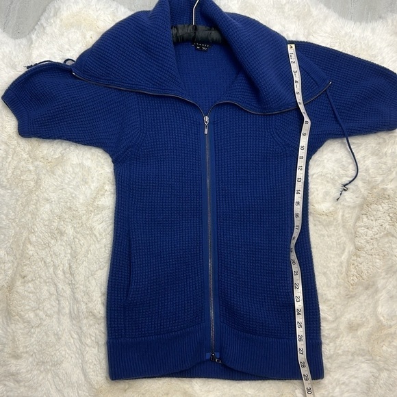 Theory Full-Zip Cashmere Waffle Pattern Sweater - Picture 8 of 8